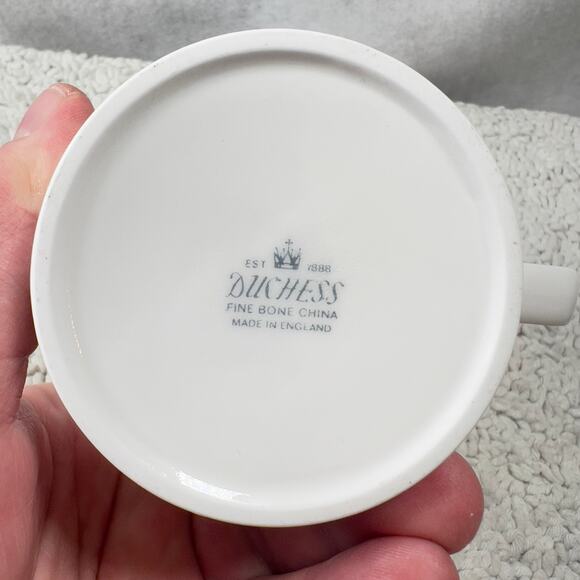 Ritz Carlton Mug White Fine Bone China Mug Gold Trim Duchess England ~3.75" H - Picture 3 of 10